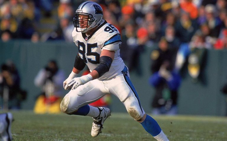 El ex apoyador de los Panthers, Dean Wells, muere a los 54 años