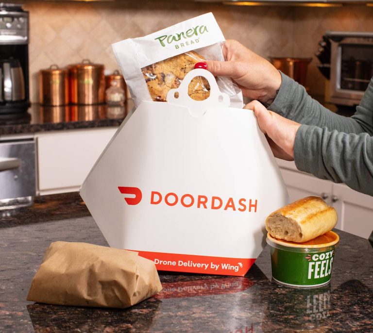 DoorDash amplía su colaboración de entrega con drones con Wing en Charlotte