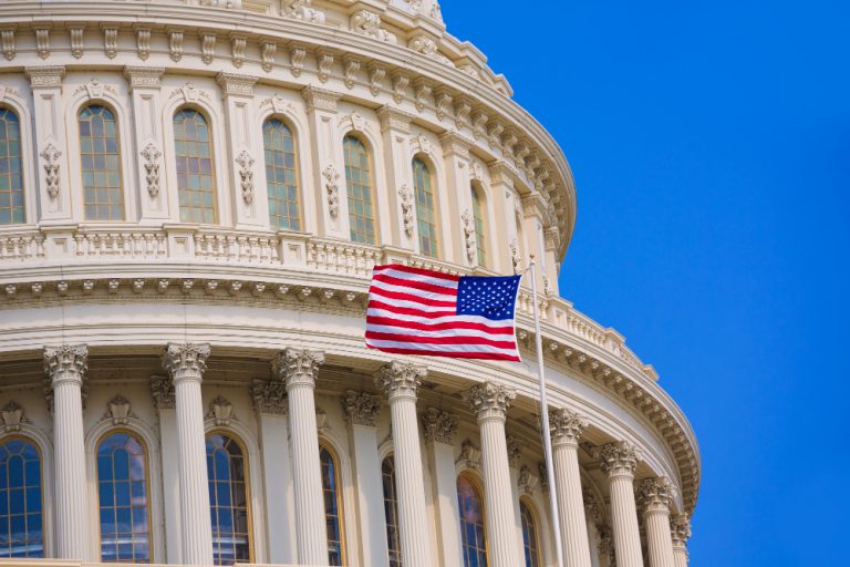 Senado de EE.UU. rechaza ley que buscaba revocar los aranceles de Trump