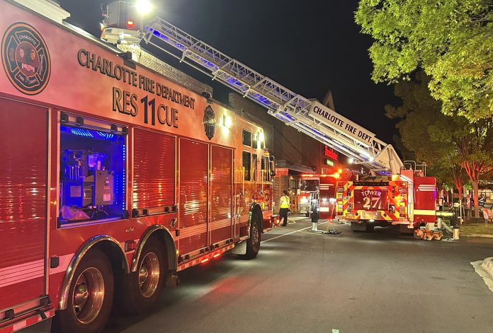Incendio intencional dejó pérdidas por medio millón de dólares