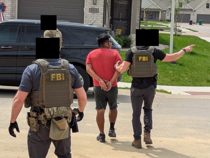 ICE arrestó a 23 migrantes indocumentados en Indiana