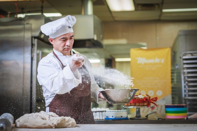 Manolo’s Bakery nominada entre las 20 mejores pastelerías del país por USA TODAY
