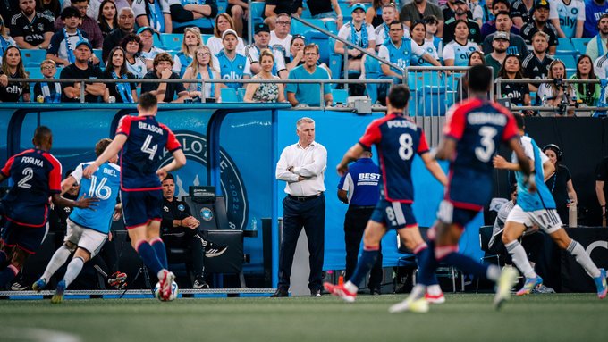 MLS sanciona a entrenador y jugador del Charlotte FC