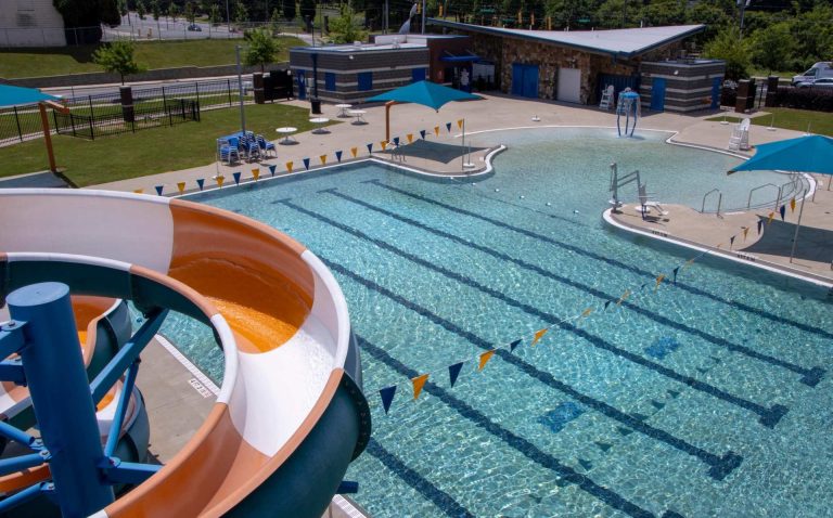 Mecklenburg impulsa el verano con clases de natación gratuitas para niños