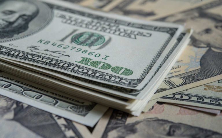 Sentencian a hombre de Charlotte por fraude bancario multimillonario
