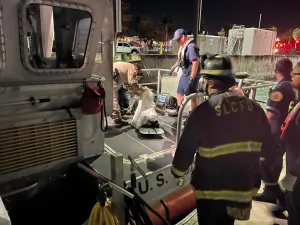 Tres personas rescatadas tras caer aeronave en las costas de Florida