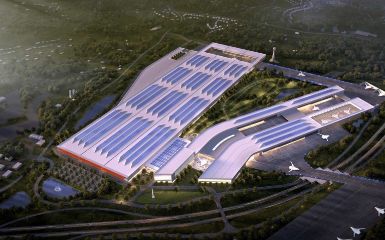 JetZero generará 14.500 empleos en NC con nueva planta en Greensboro