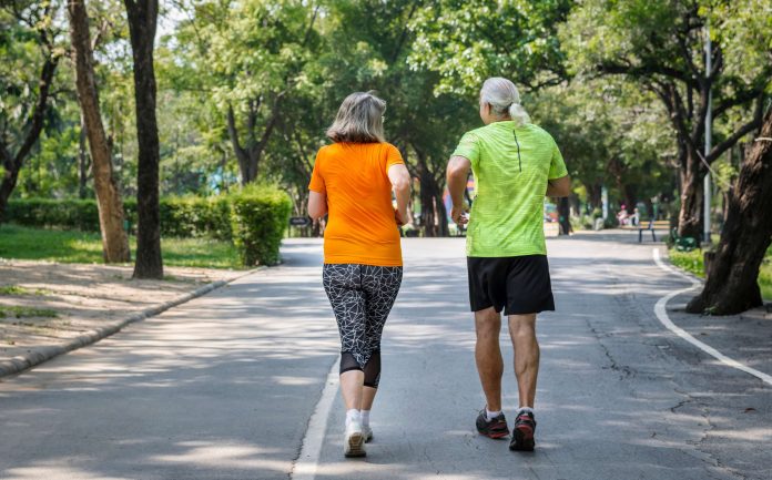 Tercera caminata anual para las personas mayores