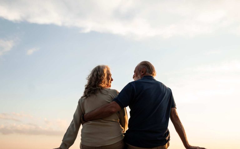 43% de los adultos mayores latinos manifiestan preocupación de ser estafados