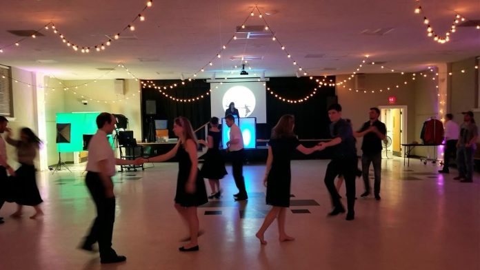 Providence Swing Dance: Pista de baile abierta y gratuita