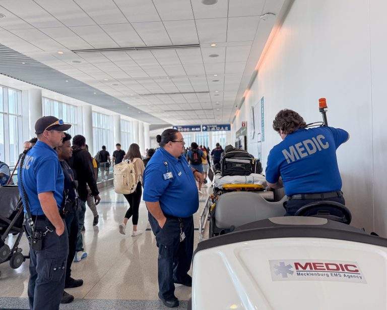 Medic respondió 387 emergencias en un mes en el Aeropuerto de Charlotte