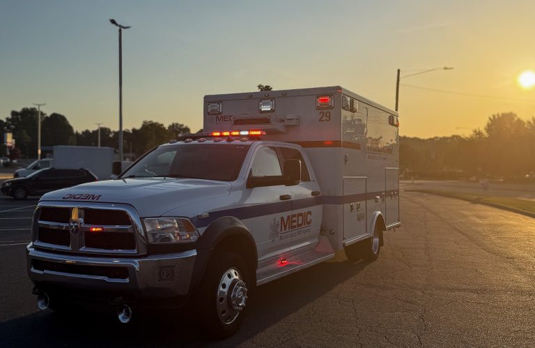 Medic atendió más de 21.000 llamadas de auxilio en Mecklenburg en junio