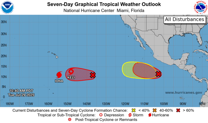 Autoridades en alerta por el avance del huracán Iona