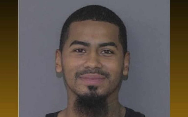 Arrestan a conductor ebrio tras confuso comportamiento en plena vía