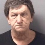 Arrestan a sexagenario en Mooresville por explotación sexual infantil
