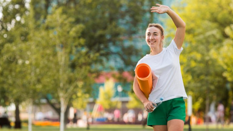 USCIS publica nuevas políticas para proteger el deporte femenino