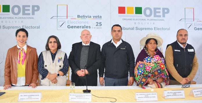 La derecha se impone en Bolivia y habrá segunda vuelta en octubre