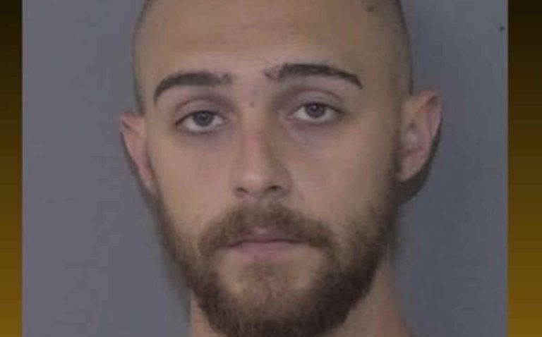 Arrestan a hombre de Lexington por investigación de depredadores en línea