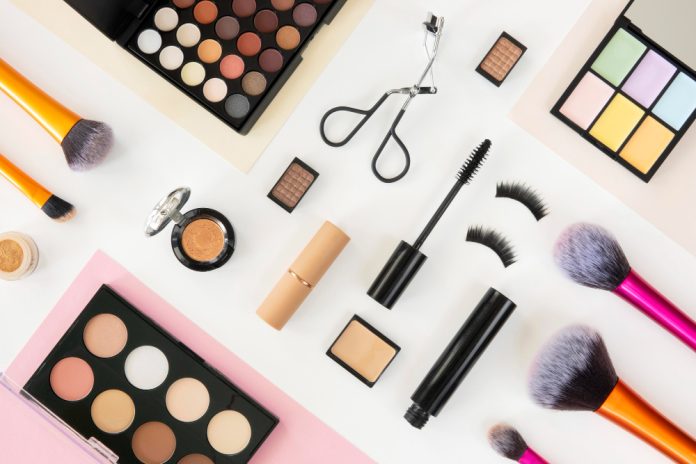 LA FDA anuncia nuevo panel de control para productos cosméticos