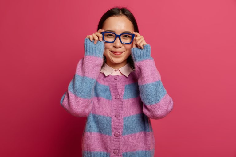 FDA aprueba nuevos lentes para ralentizar miopía infantil