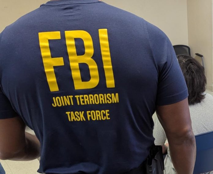 Dos hermanos aceptan responsabilidad por el asesinato del ayudante del sheriff en 2022