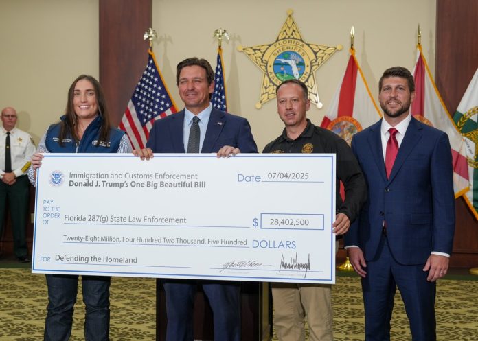 ICE inyecta $38 millones en Florida para ofensiva migratoria