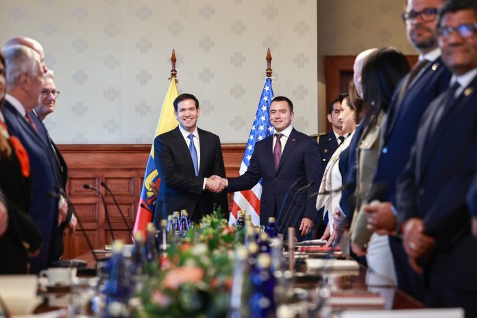 EE.UU. refuerza lazos de seguridad con Ecuador