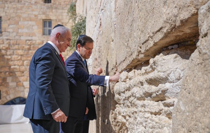 El Secretario Rubio visita Israel y Qatar para abordar la paz en Gaza.