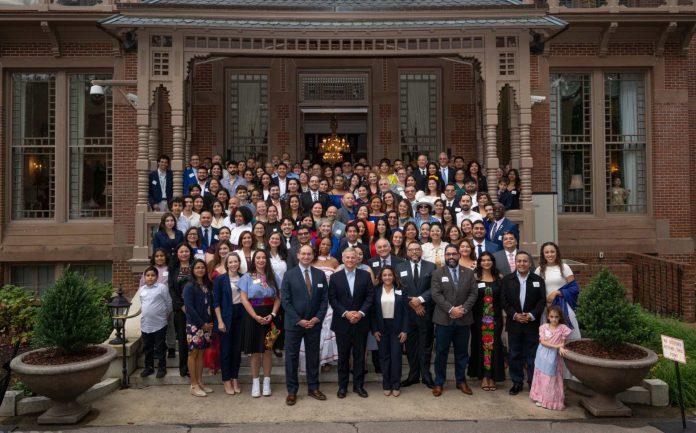 NC celebra el Mes de la Herencia Hispana y Latina con reconocimiento oficial