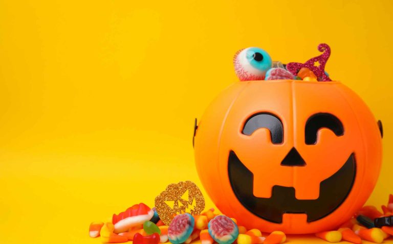 Disfraces y Candy Crawl en Charlotte antes de Halloween
