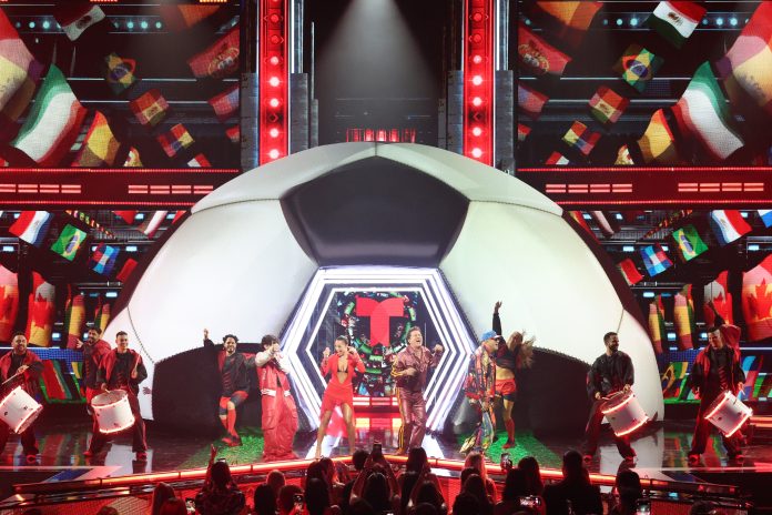 Canción Mundial 26 debuta en Premios Billboard Latin Canción Mundial 26 debuta en Premios Billboard Latin