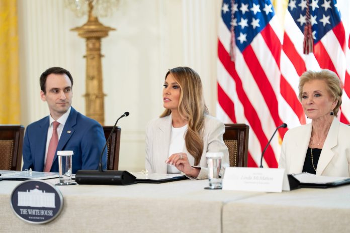 Melania Trump es nombrada 