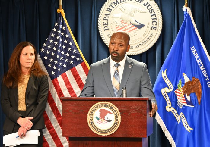 Arrestan a dos hombres por intentar atacar edificio de Harvard Medical School