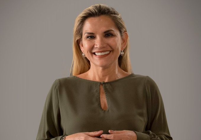 Expresidenta de Bolivia Jeanine Áñez sale en libertad luego de cuatro años de cárcel