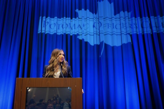 DHS anunció el arresto de más de 150 migrantes indocumentados en Florida