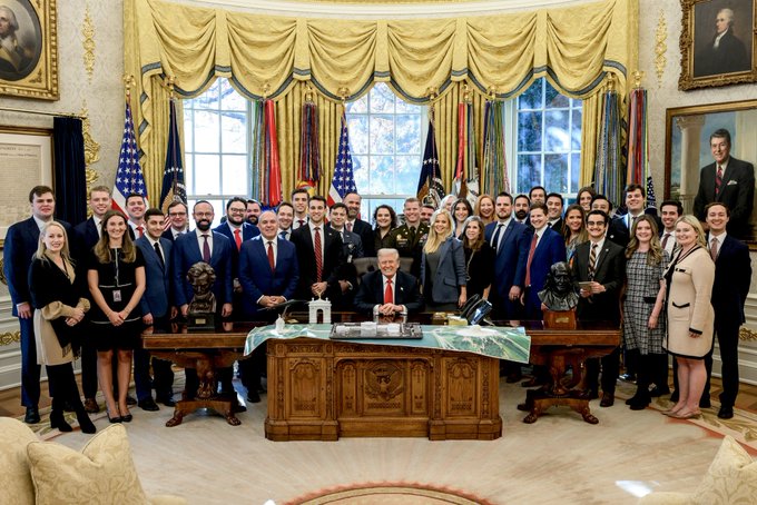 Trump pone fin al cierre de Gobierno más largo de la historia de EE.UU.