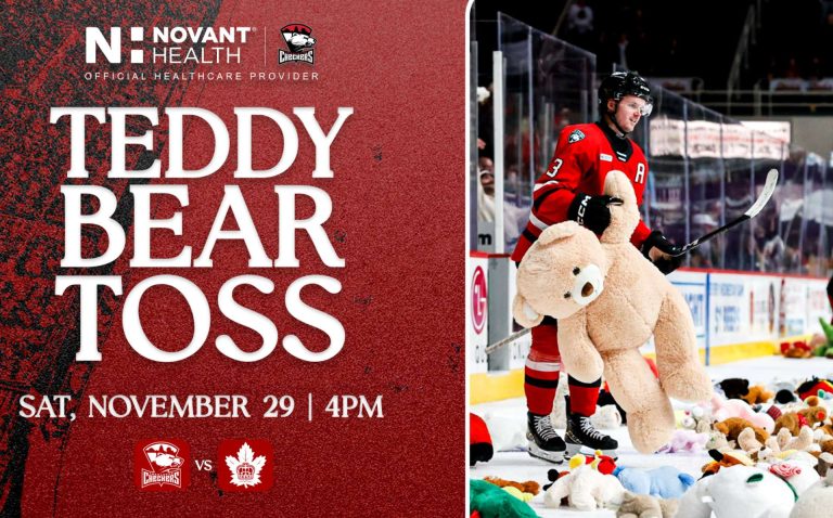 Charlotte se prepara para un partido de los Checkers con ositos solidarios