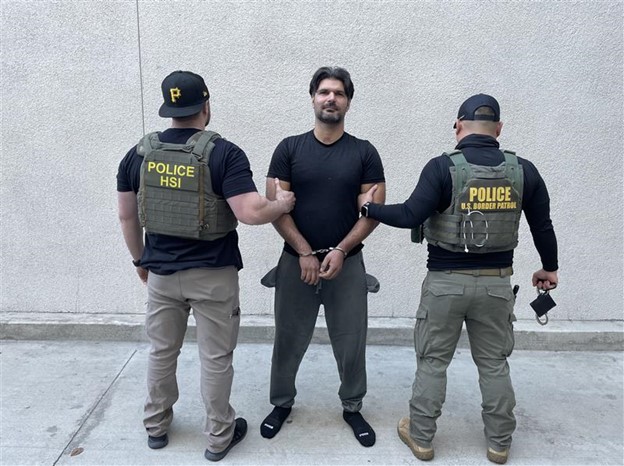 Arrestan a más de 100 camioneros indocumentados tras accidentes fatales