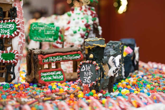 Gingerbread Lane en The Ballantyne regresa el 14 de diciembre