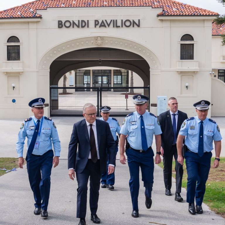 Atentado terrorista en Australia deja decenas de muertos y heridos