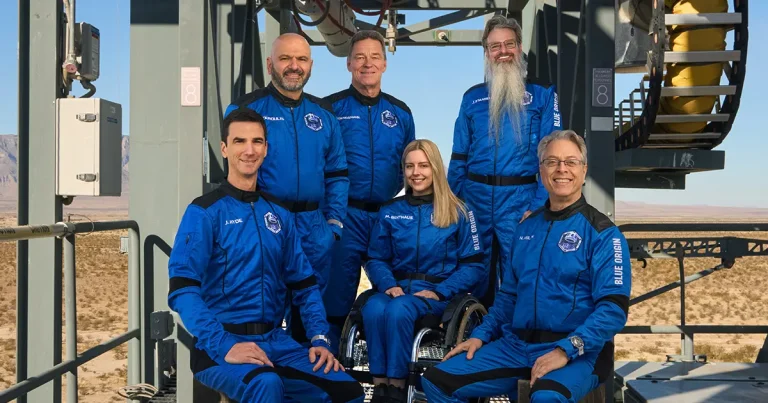 Blue Origin hace historia: primera persona en silla de ruedas en el espacio