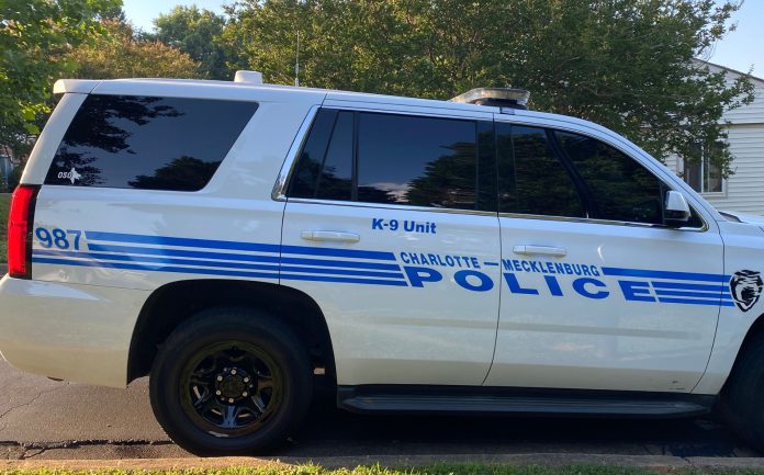 Investigan homicidio en la cuadra 2300 North Sharon Amity Road