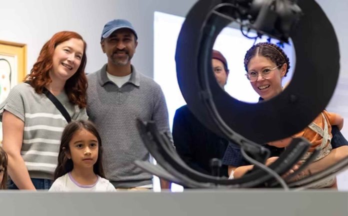 ArtBreak: Visitas guiadas gratuitas a la hora del almuerzo en los museos del Centro de Artes Levine