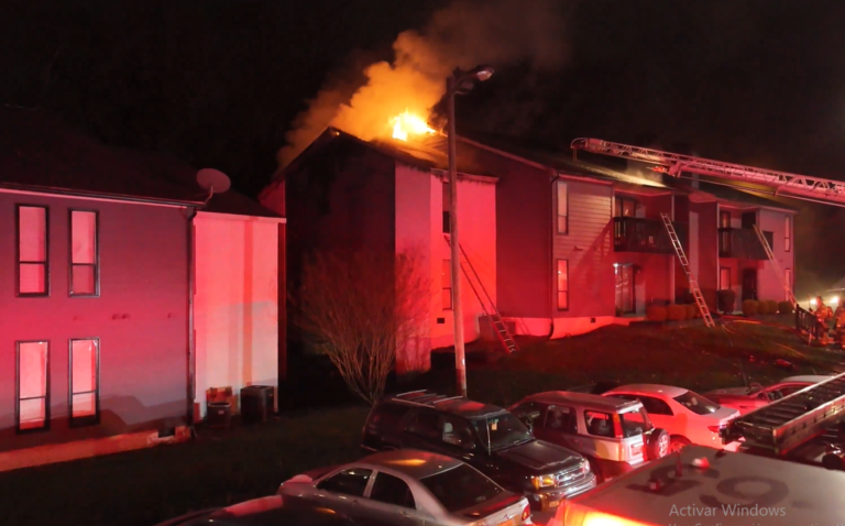 Incendio residencial en Charlotte deja pérdidas millonarias