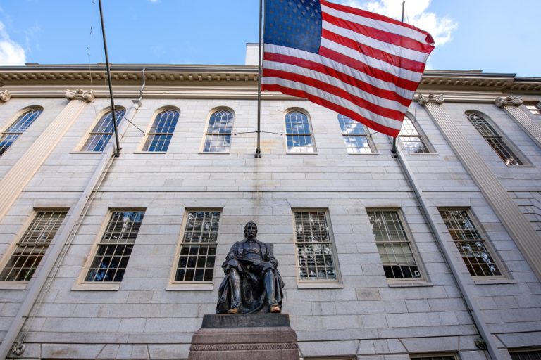 Trump nomina a Kevin Warsh como nuevo presidente de la Reserva Federal