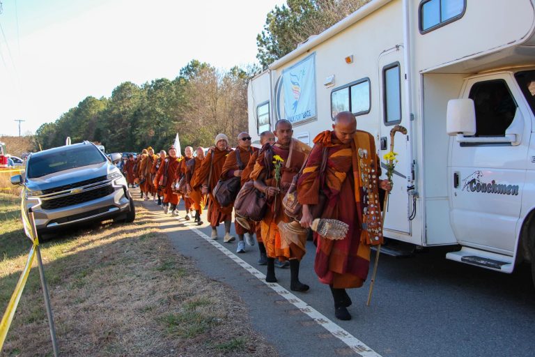 "Walk for Peace" avanza hacia Concord en el Día 82