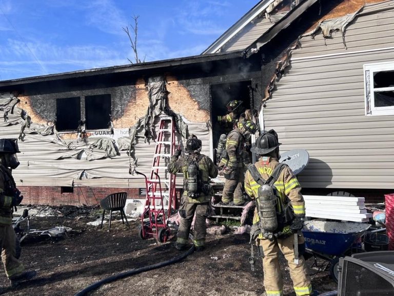 Incendio deja una familia desplazada y cinco mascotas muertas
