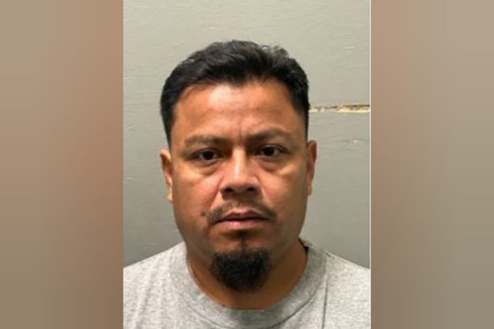 ICE detiene a depredador sexual en NC tras 15 años de cárcel