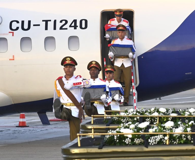 Cuba rindió honores fúnebres a los 32 militares caídos en Venezuela