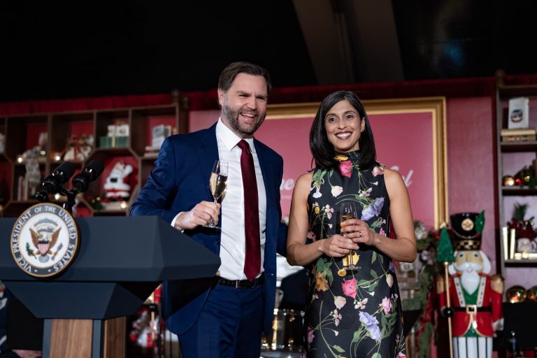 La familia Vance espera su cuarto hijo